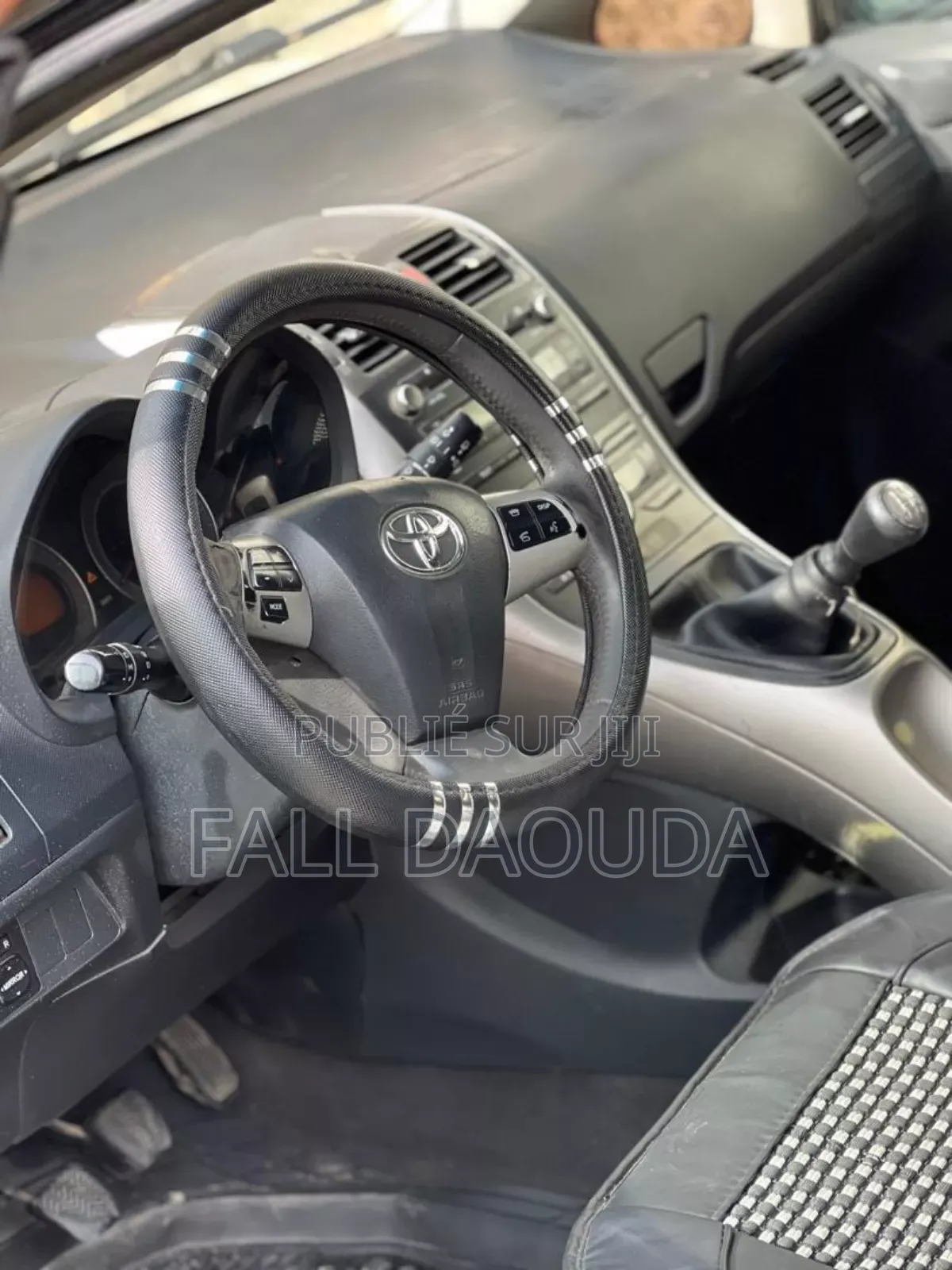 Toyota Auris 2010 Black