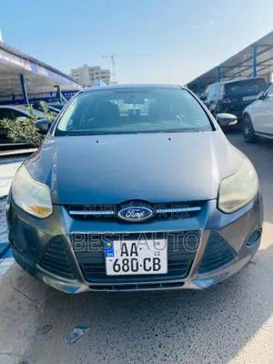 Photo - Ford Focus 2014 Gris