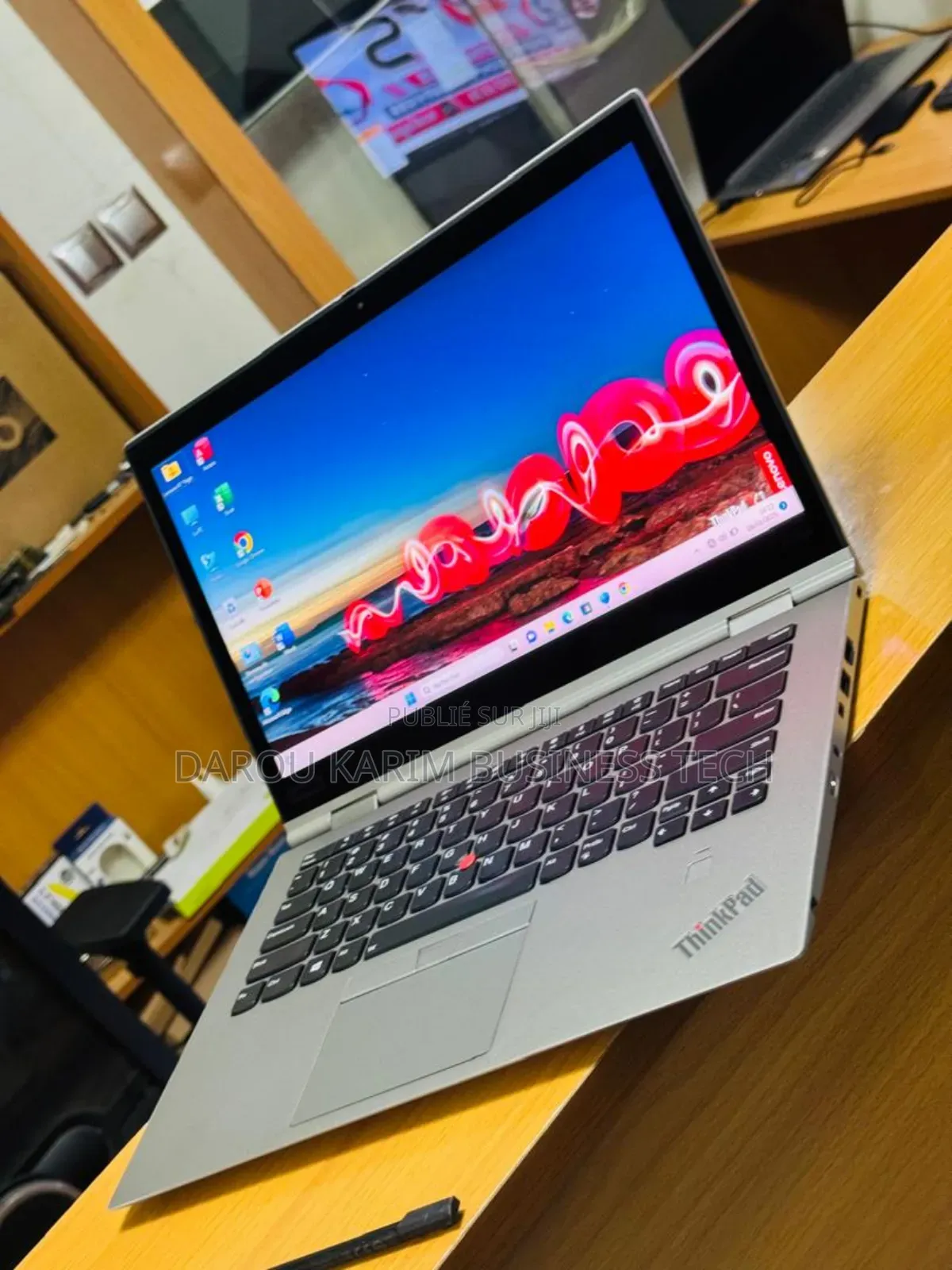 New Lenovo ThinkPad Yoga 8GB Intel Core I7 SSD 512GB