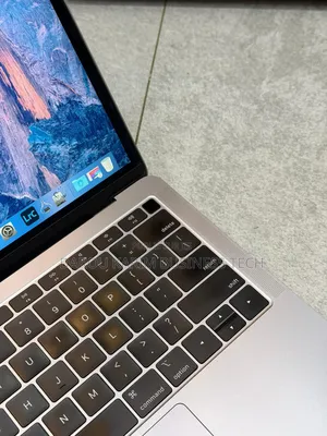 Photo - New Apple MacBook Air 2019 16GB Intel Core I5 SSD 256GB