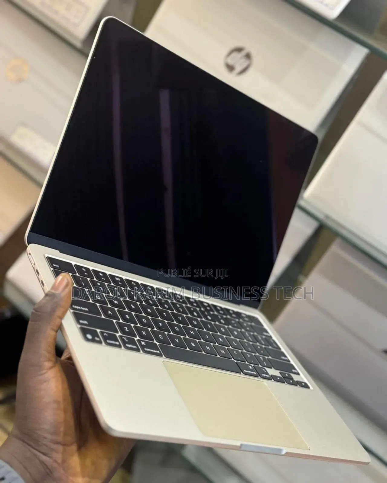 New Apple MacBook Air 2025 M4 13-Inch 16GB Apple M4 SSD 256GB