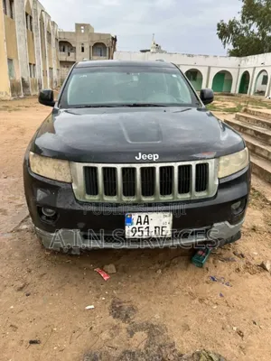 Jeep Grand Cherokee 2012 Black