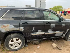 Jeep Grand Cherokee 2012 Black