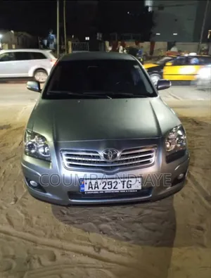 Toyota Avensis 2.0 Advanced 2009 Gris