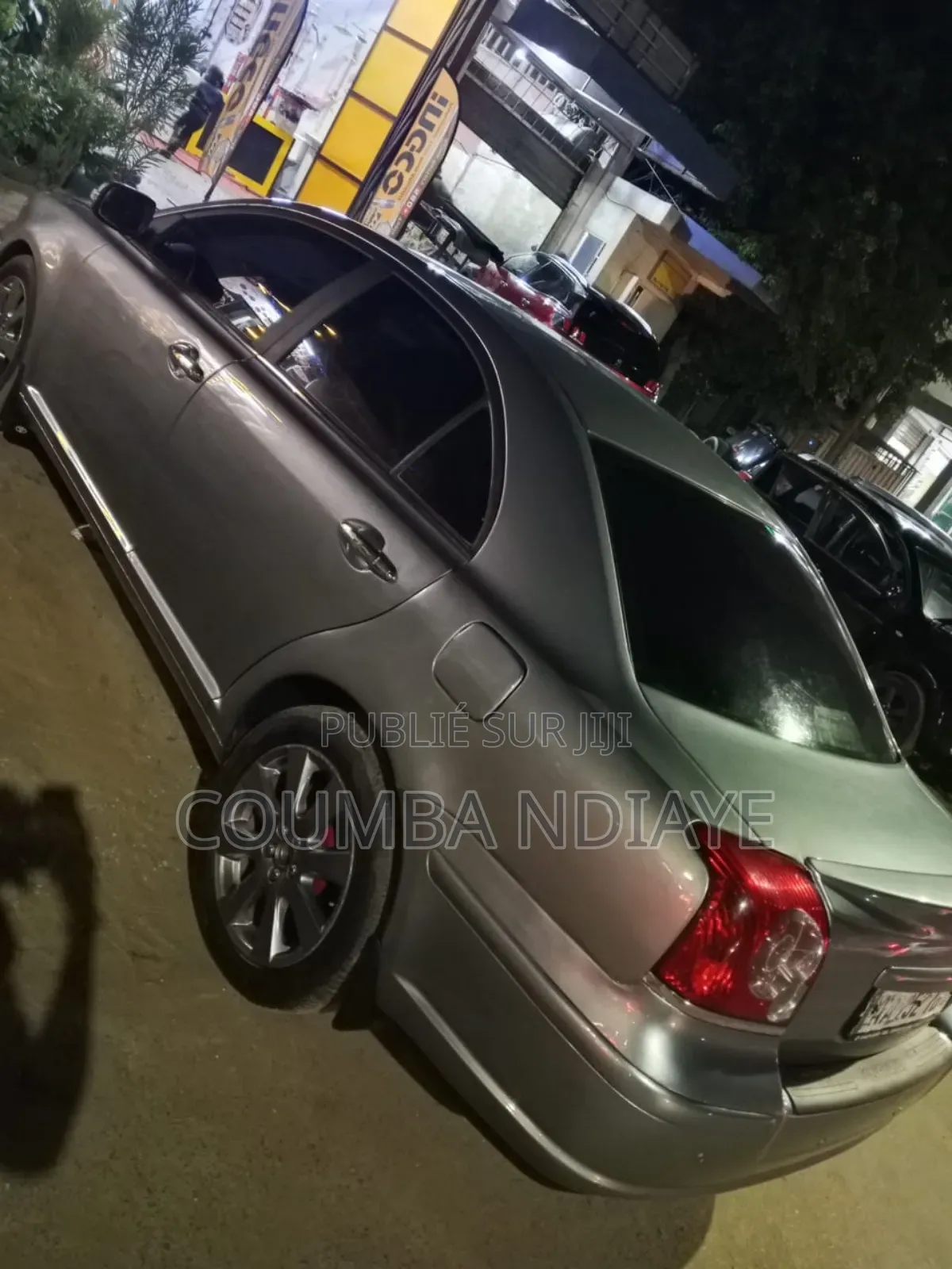 Toyota Avensis 2.0 Advanced 2009 Gris