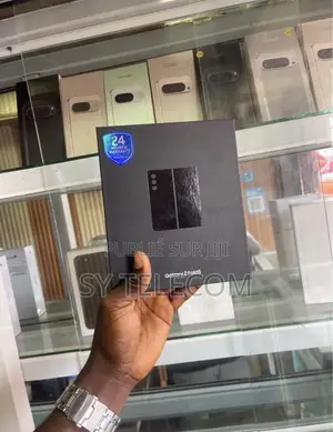 Photo - New Samsung Galaxy Z Fold 5 512 GB Blanc