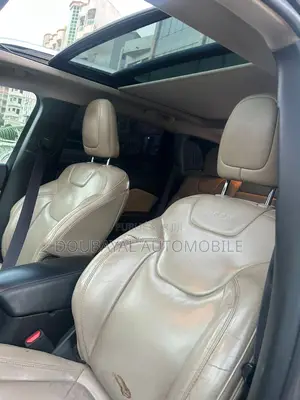 Jeep Cherokee Latitude 4x4 2016