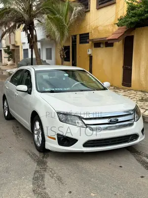 Photo - Ford Fusion 2012 Blanc