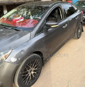 Ford Focus 2013 Gris