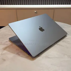 New Apple MacBook Pro 2021 M1 16GB Apple M1 Pro SSD 512GB