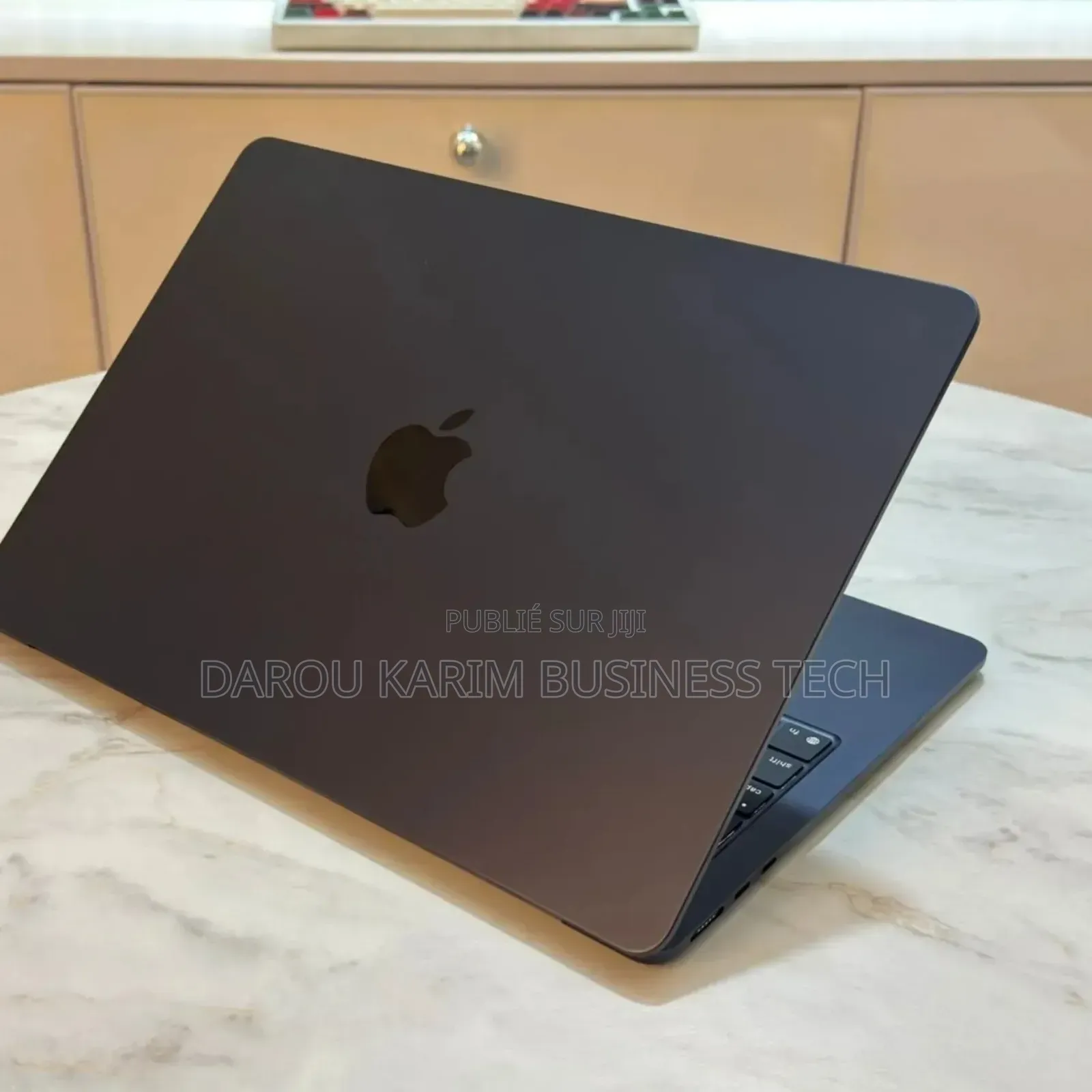 New Apple MacBook Air 2025 M4 13-inch 16GB Apple M4 SSD 256GB