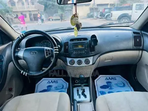 Hyundai Elantra 2010 Gris