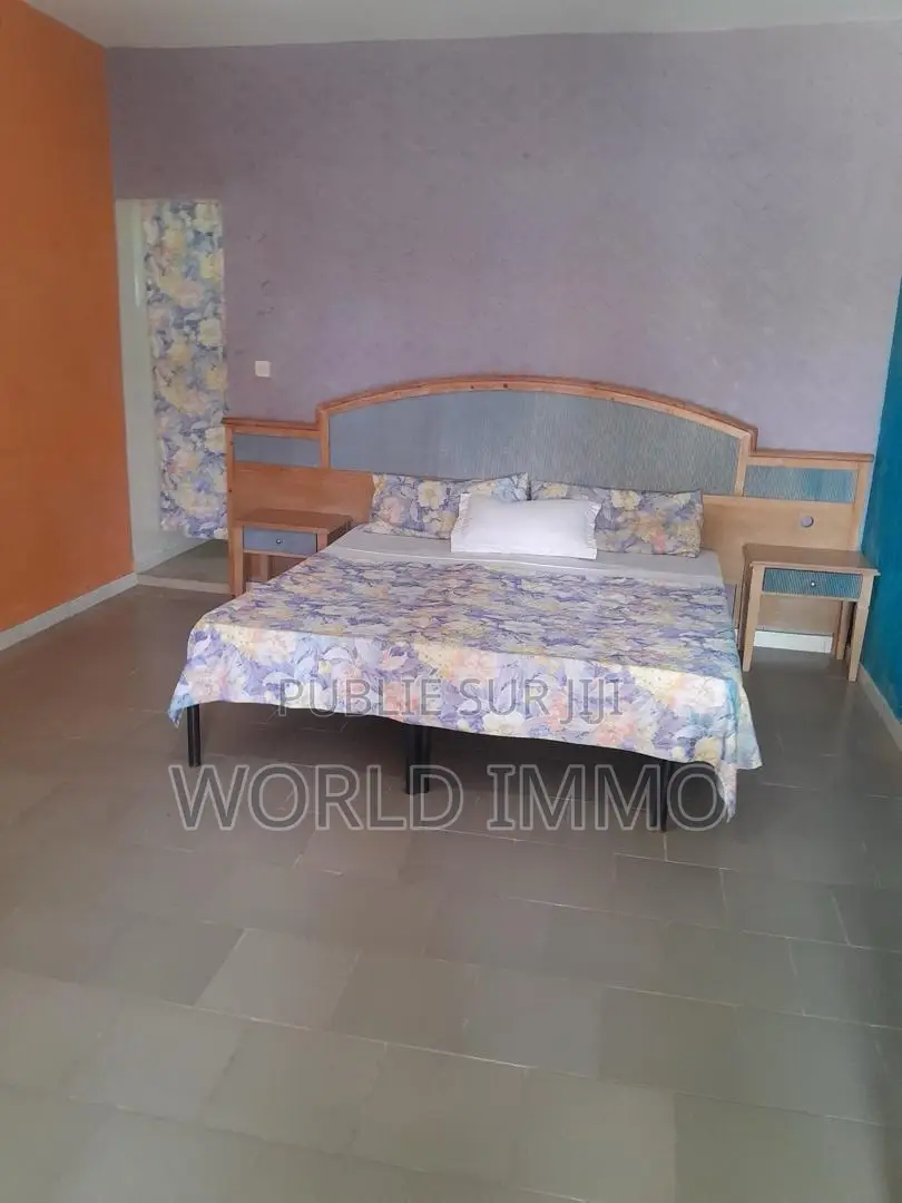 Furnished 20chbre Maison dans Lac, Bambylor à Vendre