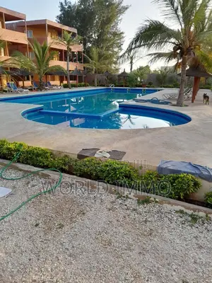 Furnished 20chbre Maison dans Lac, Bambylor à Vendre