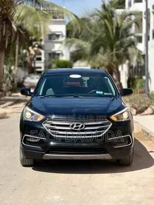 Photo - Hyundai Santa Fe 2018 Black