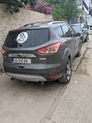 Photo - Ford Escape 2015