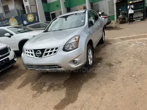 Photo - Nissan Rogue 2013 Gris