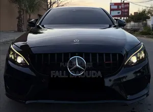 Photo - Mercedes-Benz C43 2018 Black