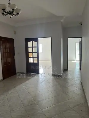 Furnished 3chbre Appartement dans Cité Keur Gorgui, Région de Dakar