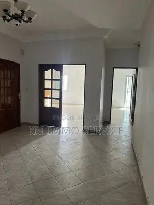 Furnished 3chbre Appartement dans Cité Keur Gorgui, Région de Dakar