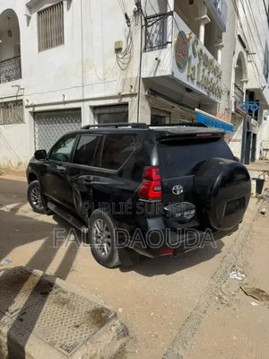 Toyota Land Cruiser Prado 2019 Black