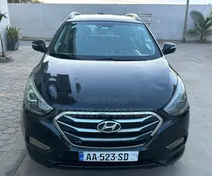 Photo - Hyundai Tucson Limited AWD 2015 Black