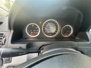 Mercedes-Benz C220 2011 Gris