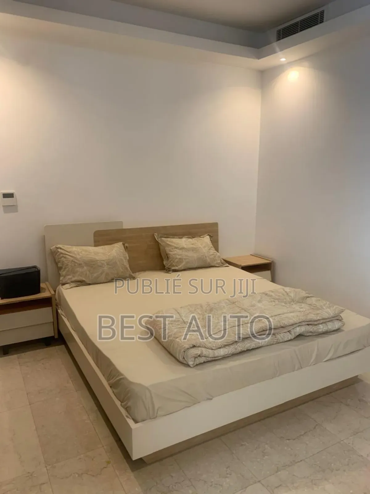 4chbre Maison dans Fann-Point E-Amitié à Vendre