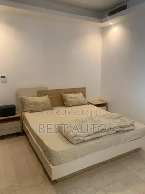 4chbre Maison dans Fann-Point E-Amitié à Vendre