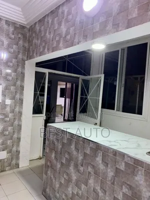 6chbre Maison dans Ouakam à Louer