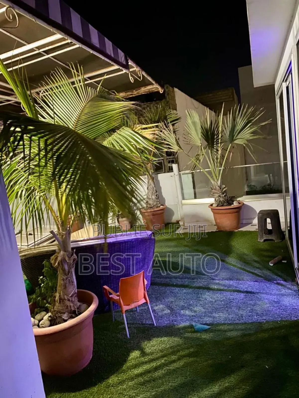 6chbre Maison dans Ouakam à Louer