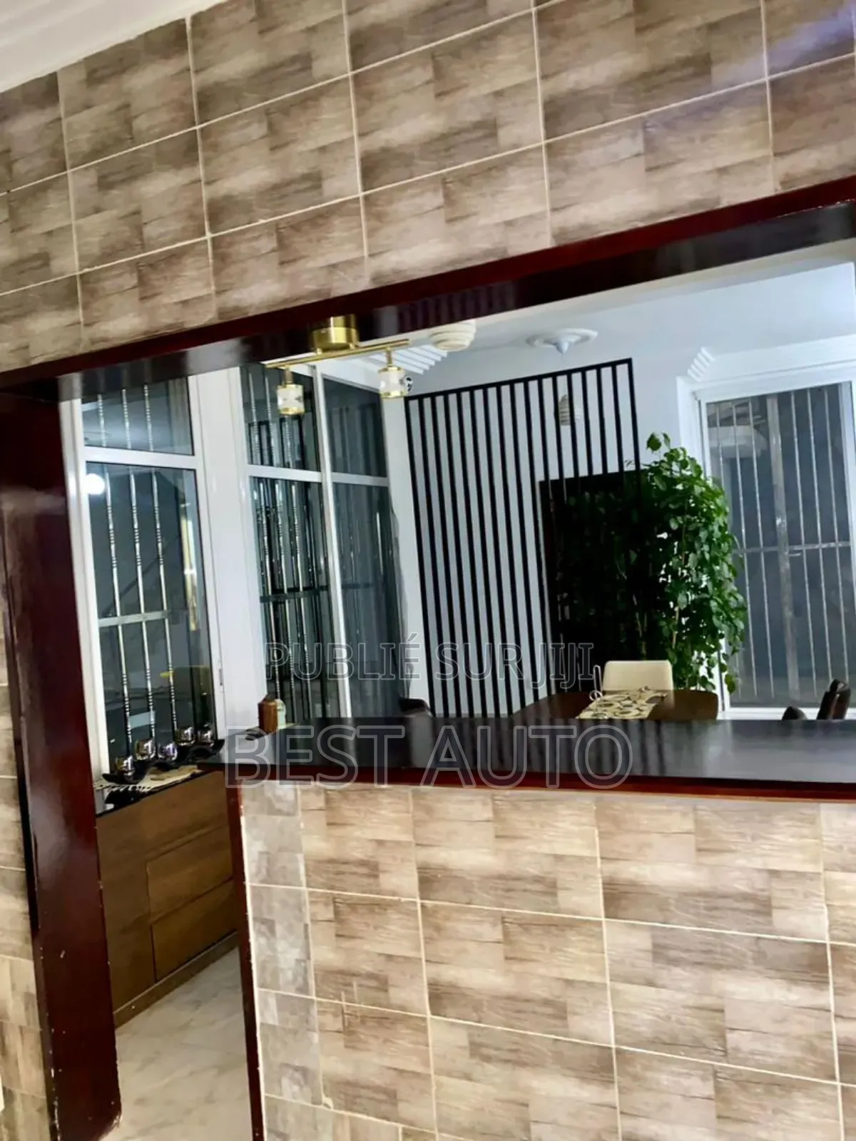 6chbre Maison dans Ouakam à Louer