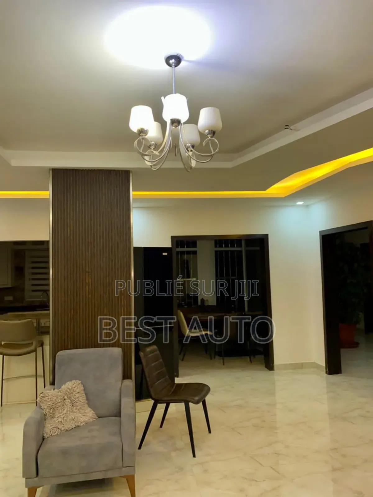 6chbre Maison dans Ouakam à Louer