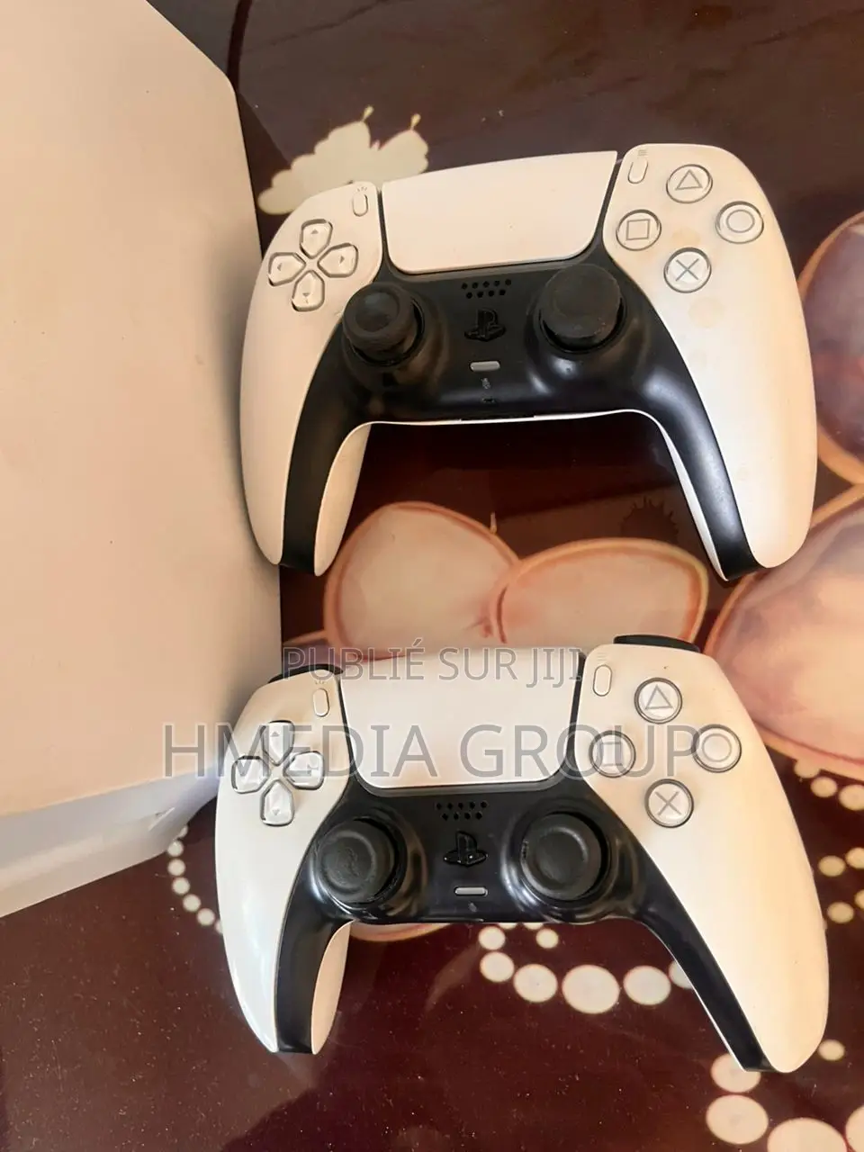 Console Playstation 5 + 2 Manettes + Jeux