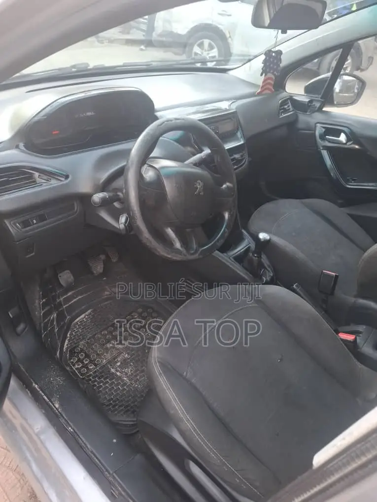 Peugeot 208 2013 Gris