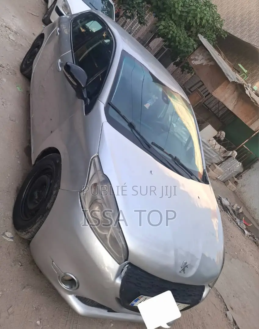Peugeot 208 2013 Gris