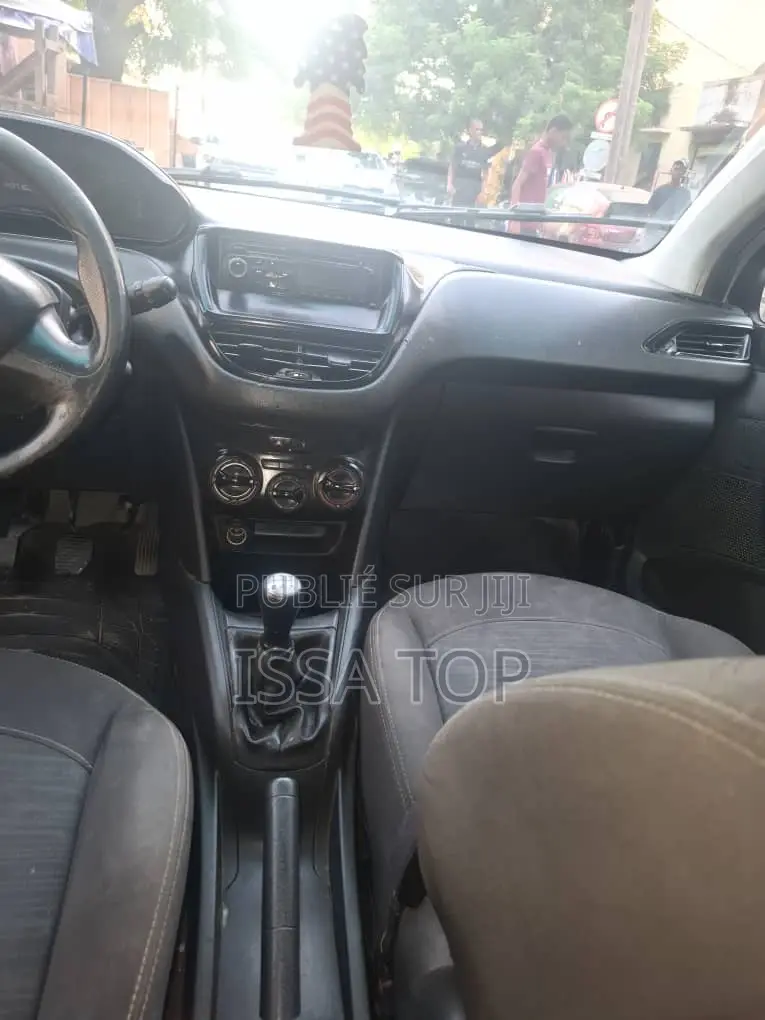 Peugeot 208 2013 Gris