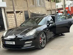 Photo - Porsche Panamera GTS 4dr Sedan AWD (4.8L 8cyl 7AM) 2015 Black