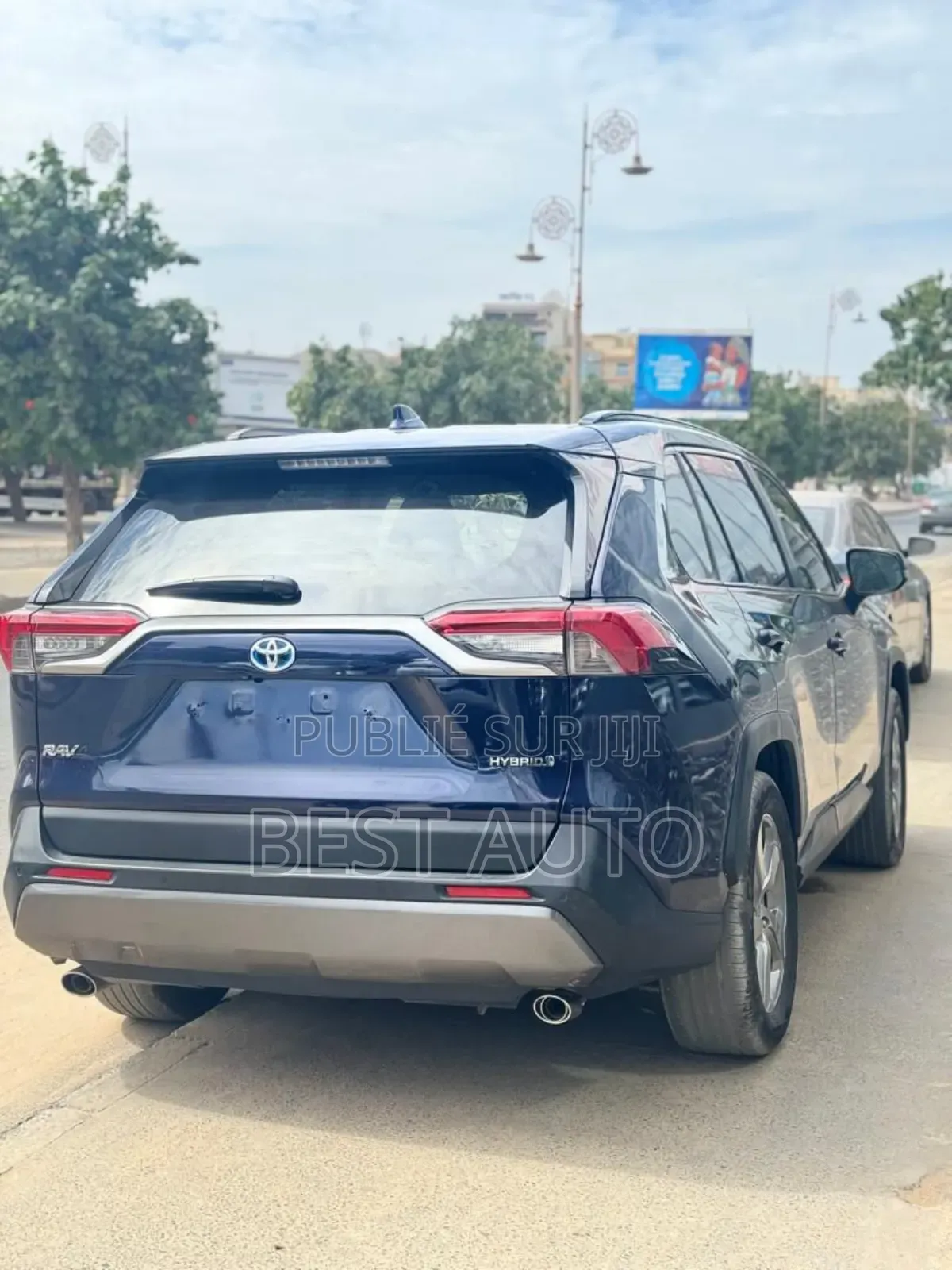 Toyota RAV4 2020 Blue