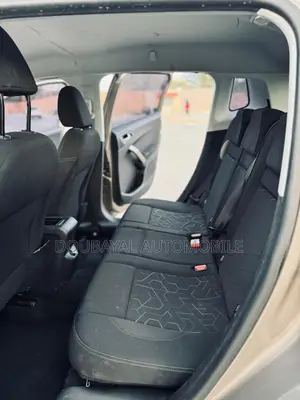 Peugeot 2008 1.6 BlueHD (100 Hp) 2016 Blanc