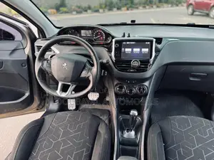 Peugeot 2008 1.6 BlueHD (100 Hp) 2016 Blanc