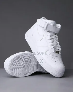 Photo - Blanche Nike Air Force 1 Montante