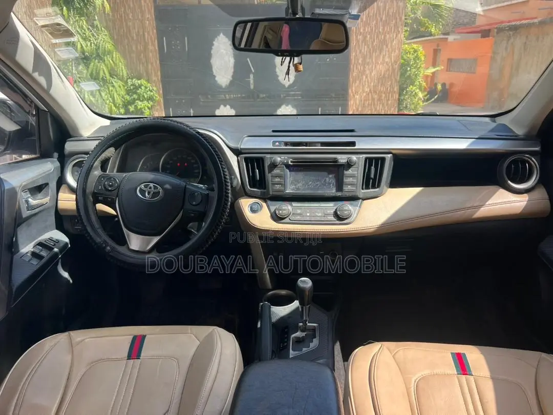Toyota RAV4 LE AWD (2.5L 4cyl 6A) 2013 Gris