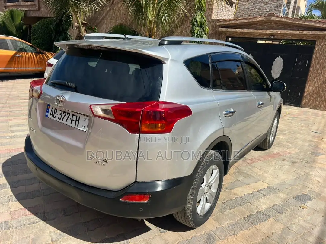 Toyota RAV4 LE AWD (2.5L 4cyl 6A) 2013 Gris