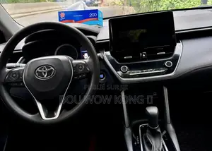 Toyota Corolla Cross 2.0 Petrol FWD 2022 Blue