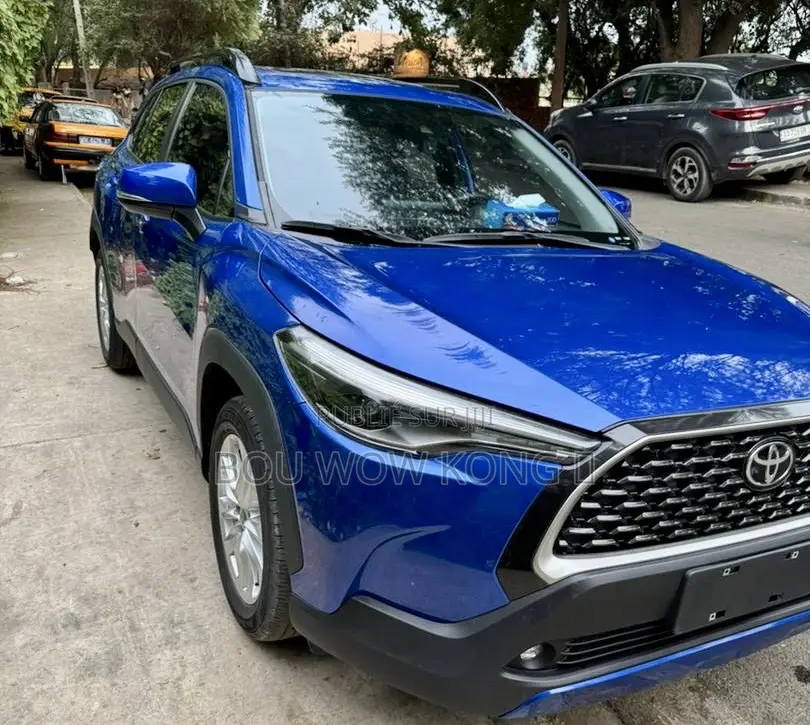 Toyota Corolla Cross 2.0 Petrol FWD 2022 Blue