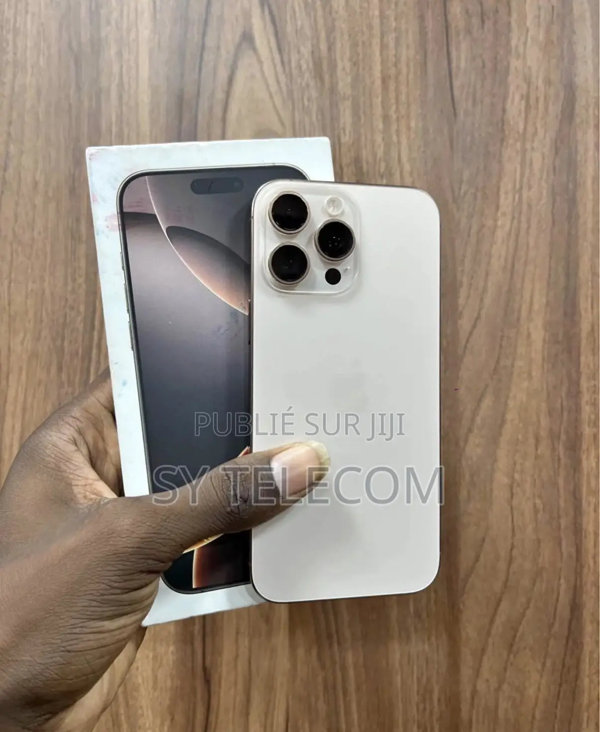 New Apple iPhone 16 Pro Max 256 GB Doré