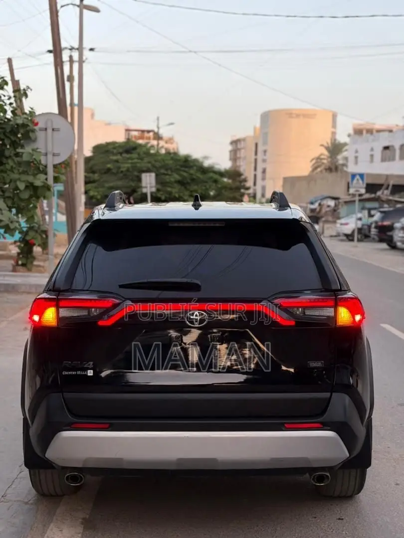 Toyota RAV4 Limited AWD 2023 Black