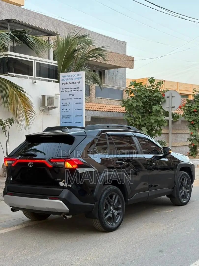 Toyota RAV4 Limited AWD 2023 Black