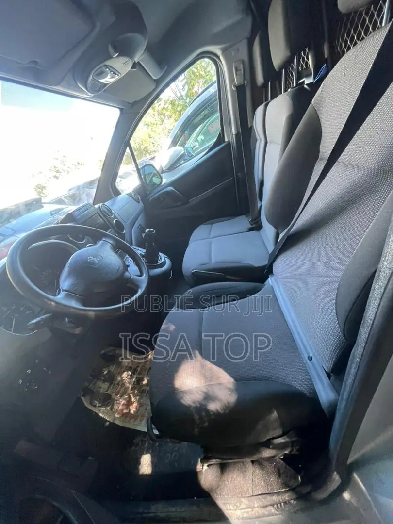 Peugeot Partenaire 2017 Gris